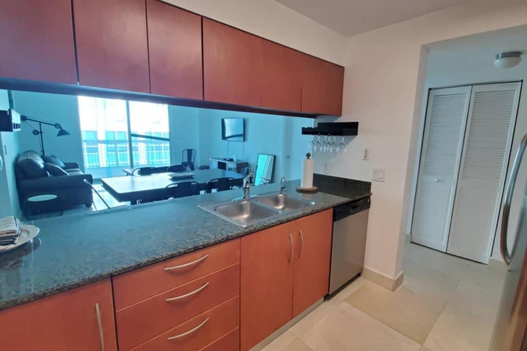Luxury Penthouse Brickell 3 Bedrooms Free Parking 마이애미 외부 사진