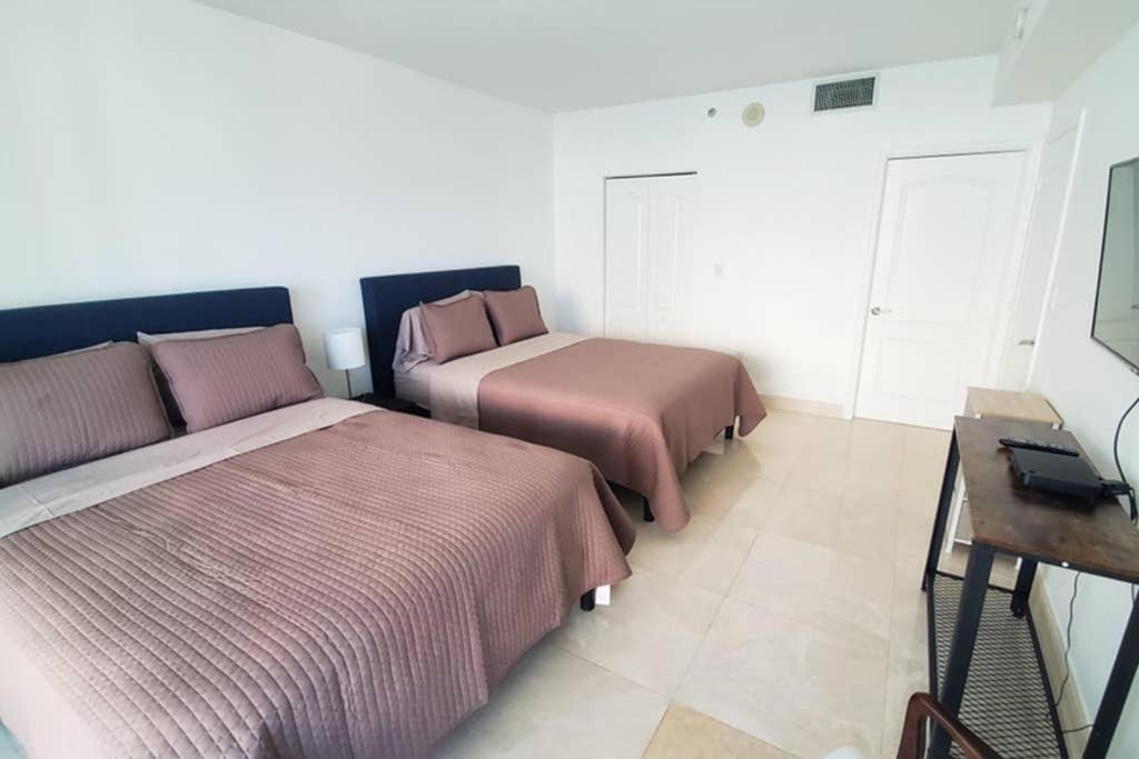 Luxury Penthouse Brickell 3 Bedrooms Free Parking 마이애미 외부 사진